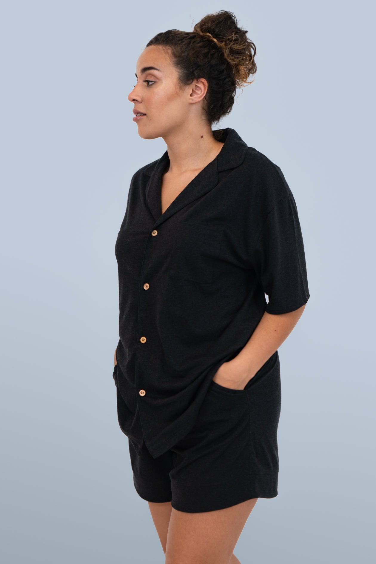 [Alexandra is 172cm (5'8'') and wearing an L}