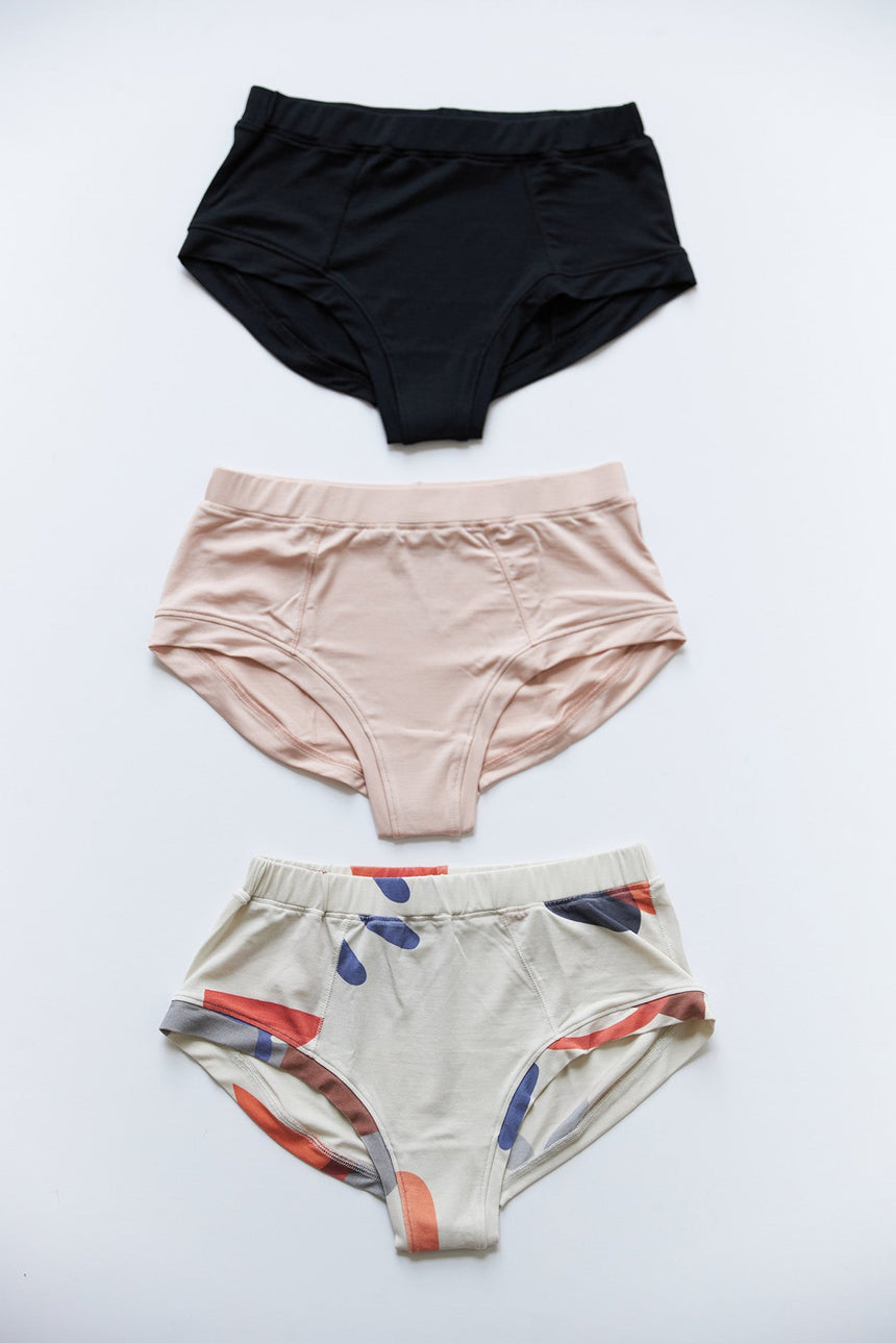 womens-sleep-shorts-sleepwear-black-pink-multicolor-2